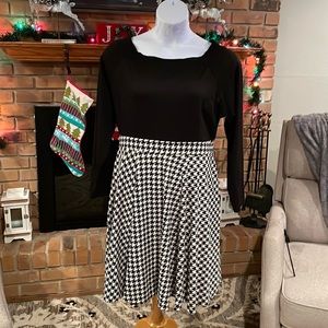 Black & Houndstooth Dress 3/4X